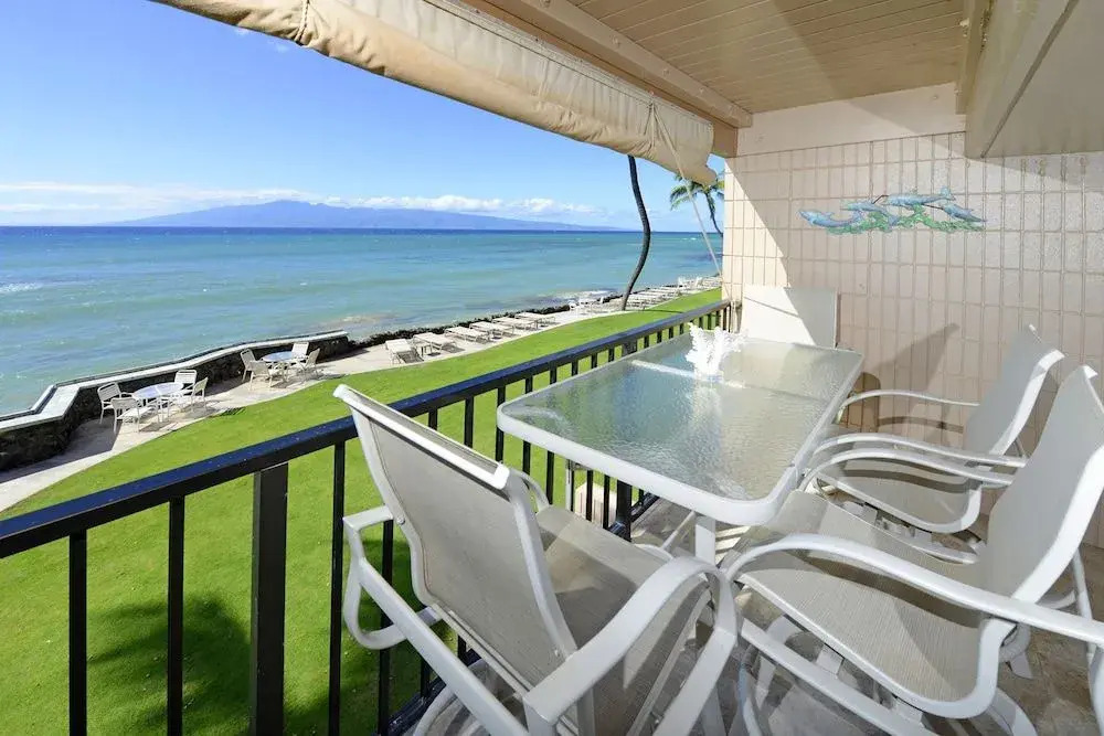 Kaleialoha #204 1 Bedroom 1 Bathroom Condo by Redawning