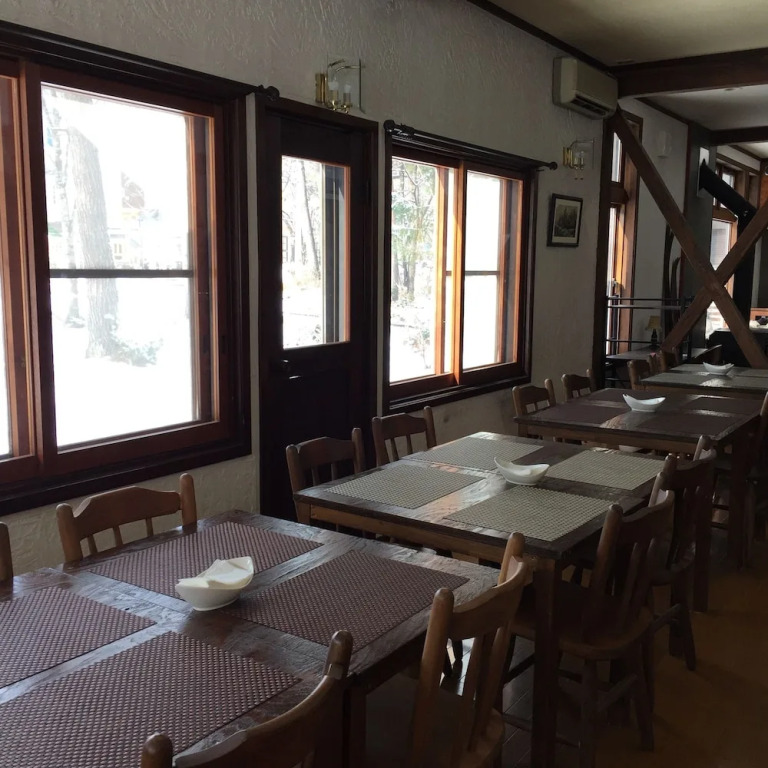Deep & Steep Lodge Hakuba