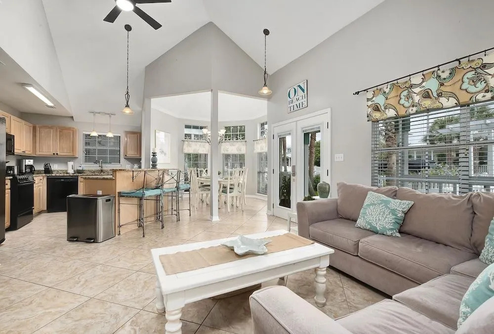 Cottages of Crystal Beach Sea La Vie