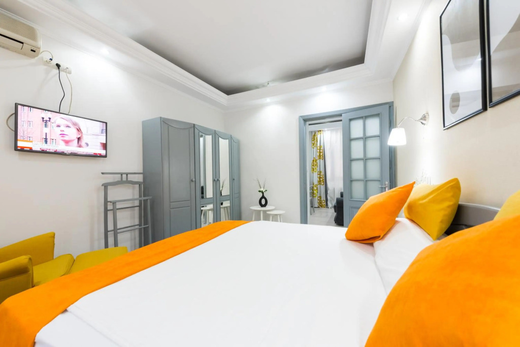 Relax Comfort Suites Hotel