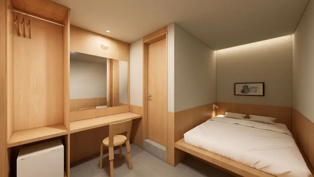 Hotel On You