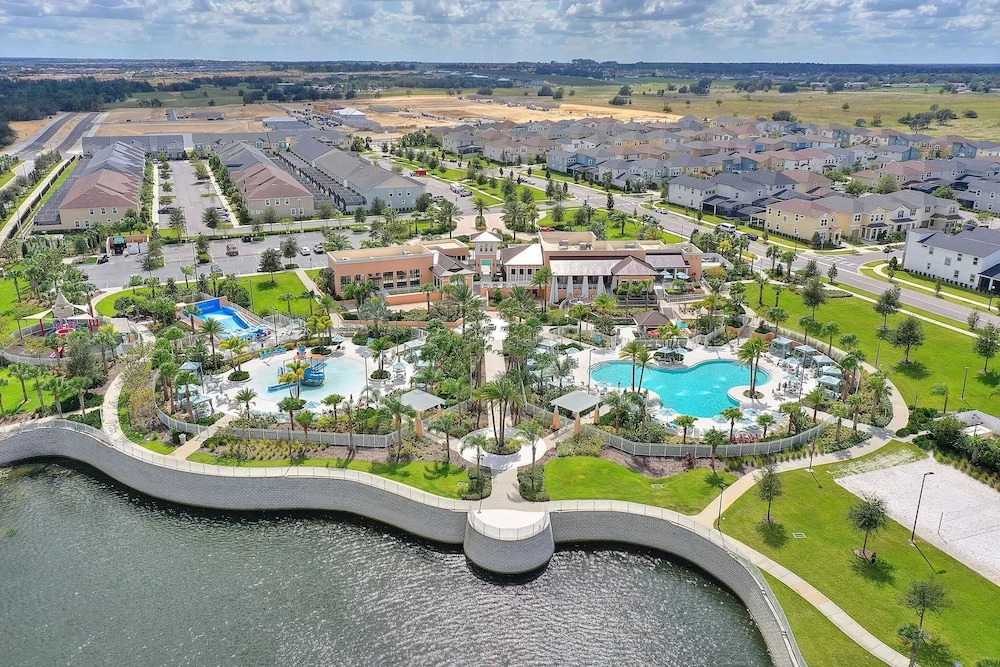 Rear Views, Spa, Games Room, Pet Friendly, Resort Amenities 8 Bedroom Villa