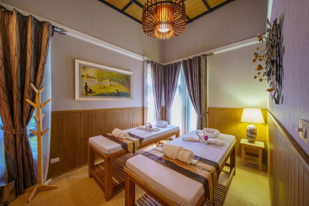 Parc Borough City Resort