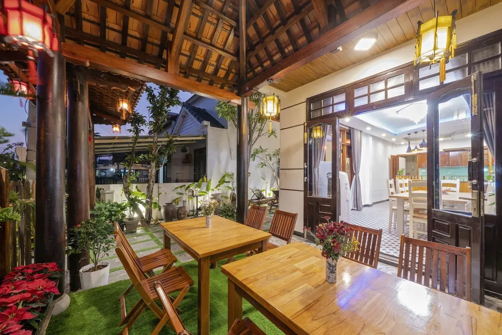 Blue Whale Homestay