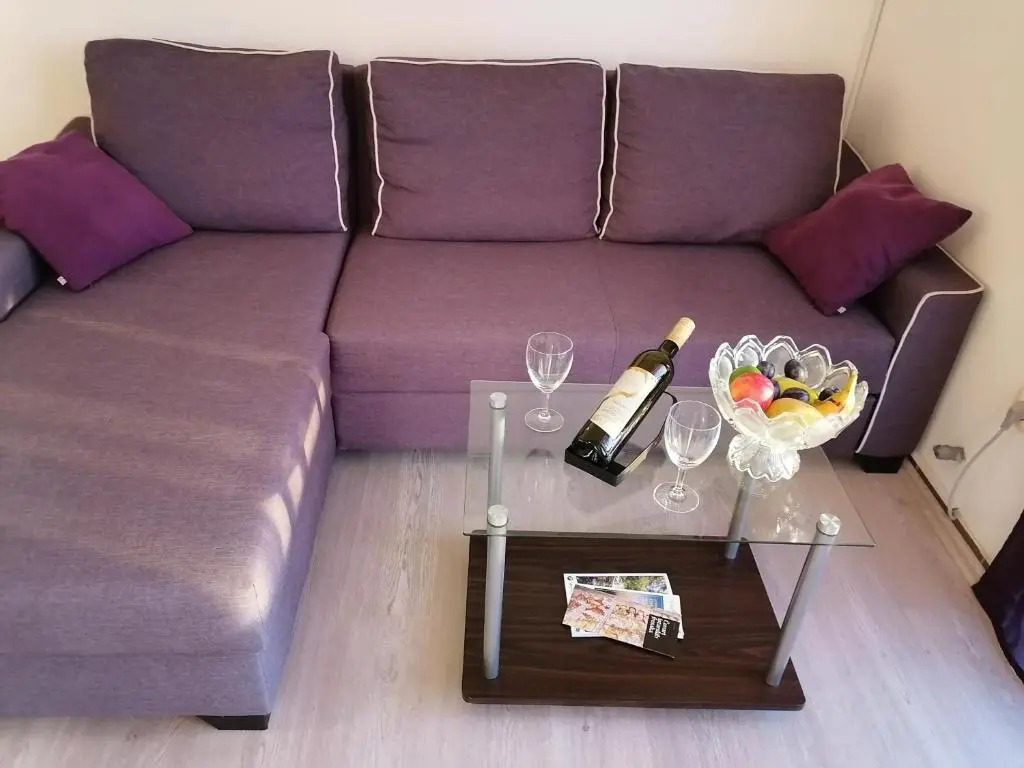 Jacqueline Apartment
