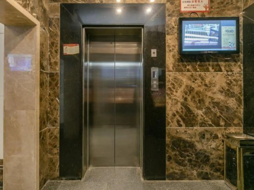 Hongyang Hotel