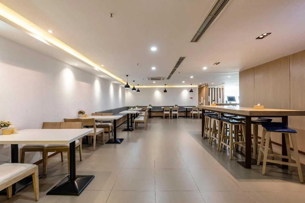 Hanting Hotel Lhasa Jokhang Temple Square