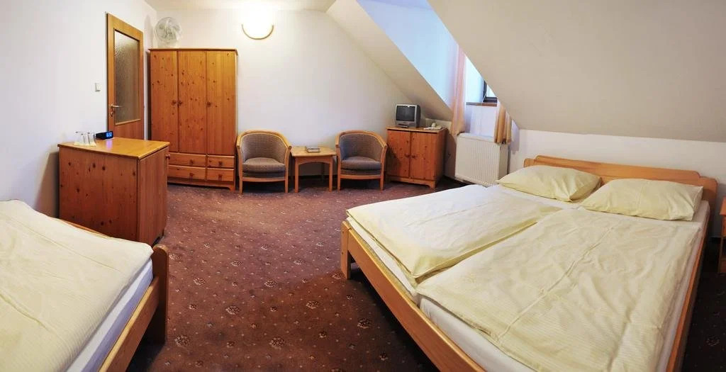 Klášter Hejnice - vzdělávací, konferenční a poutní dům