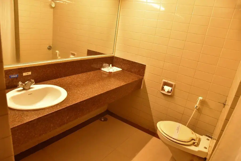 Hotel Poonja International