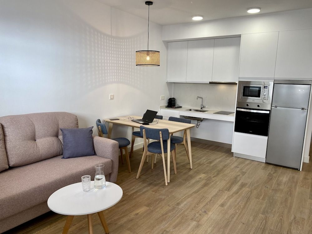 Caleyro Boutique Apartments - "Parking incluido"