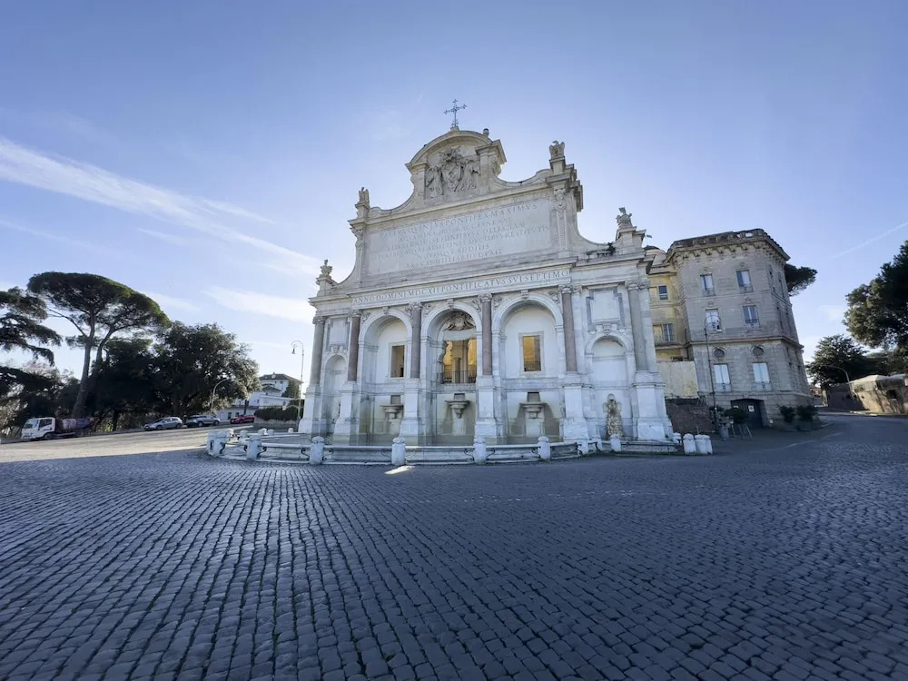 Trastevere 2 BR Cozy Apartment