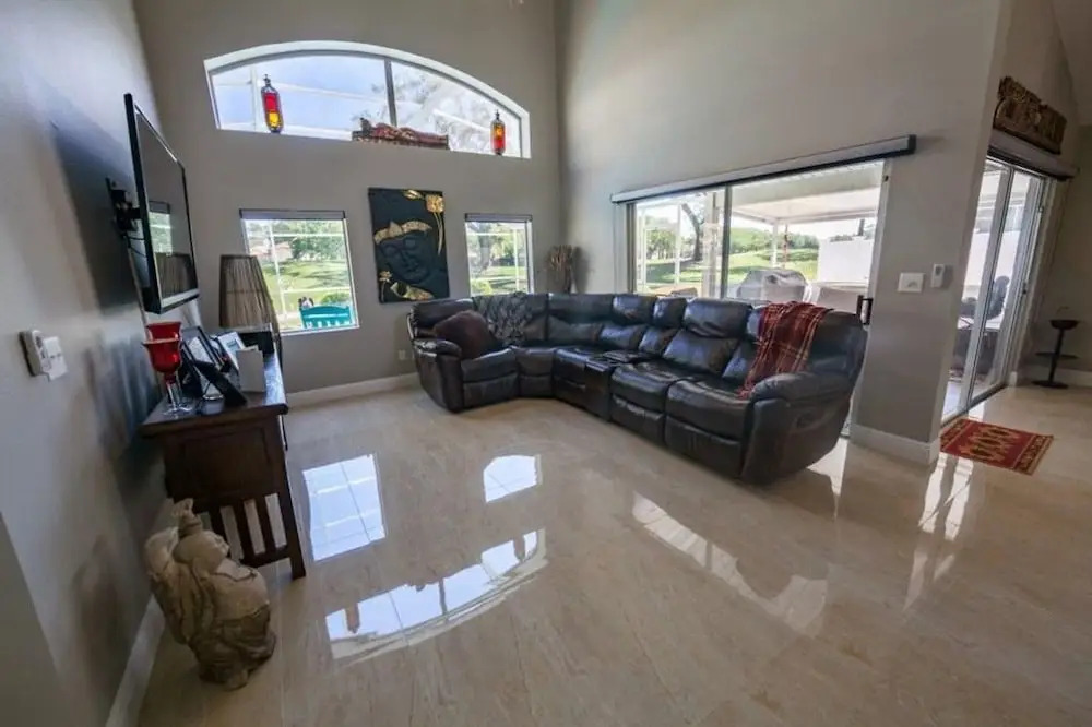 Mallory Paradise Apartment 4 Bedroom