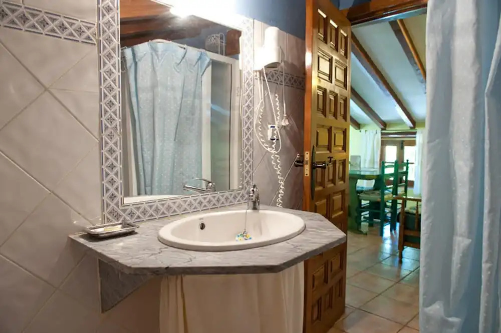 Apartment With one Bedroom in Robledillo de Gata, With Balcony and Wifi