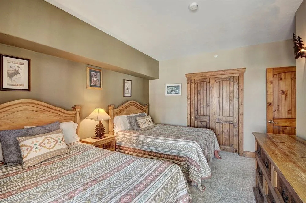 Ten Mile Condo