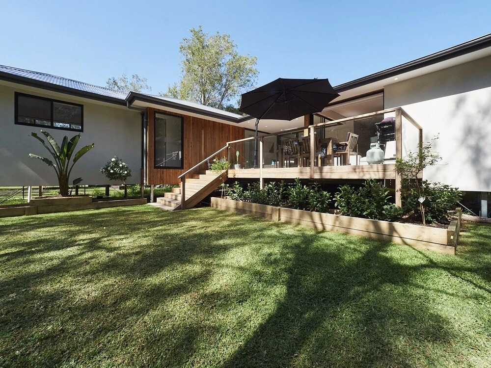 Bottlebrush Lodge (I740)