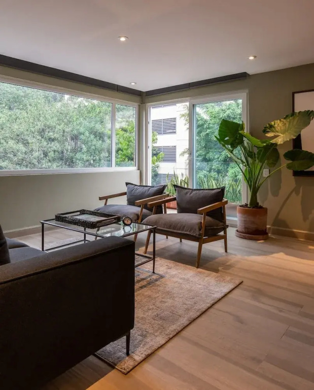 Elbe Retreat Trendy 2 BR w Balcony in Mexico City