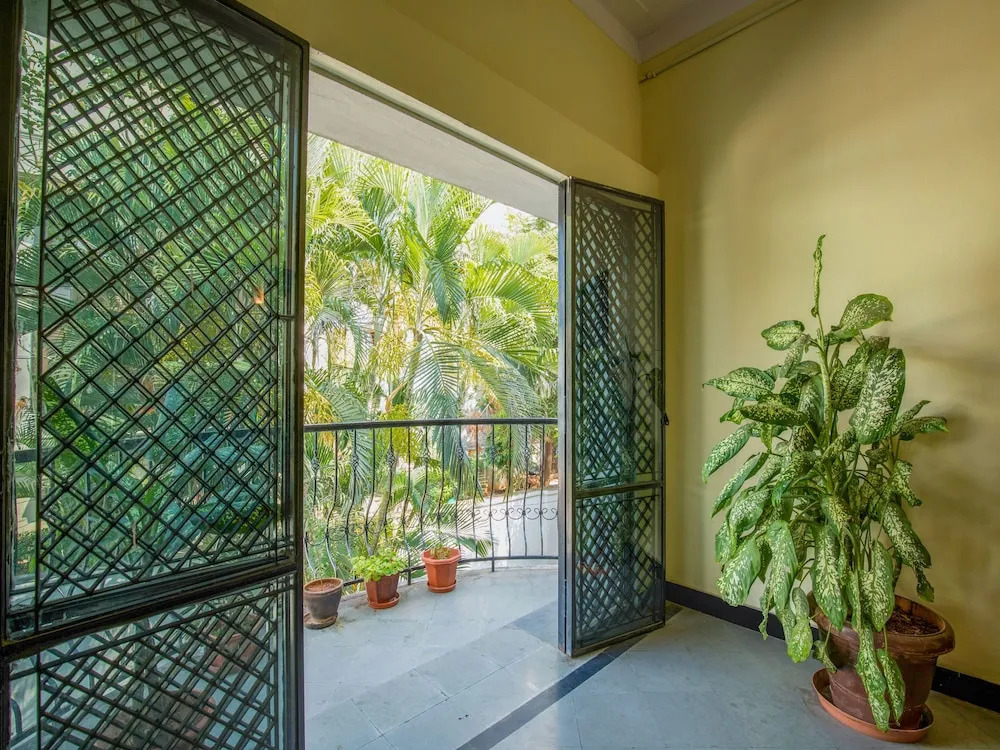 OYO 14192 Home Cozy 1BHK Cottage Sattal Road
