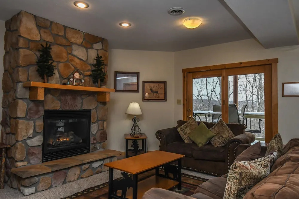 Splash Mountain 6 Bedroom House