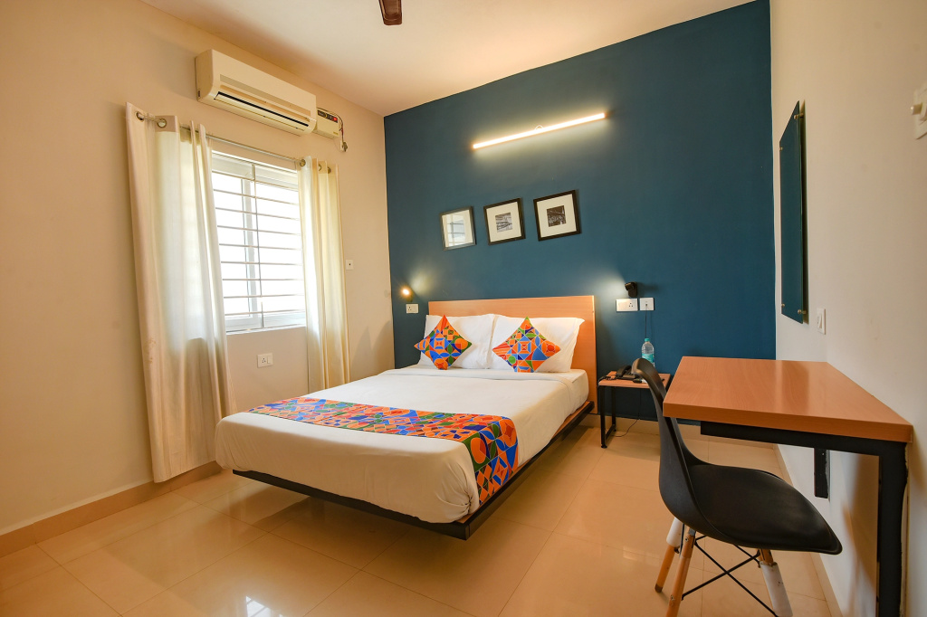 FabHotel Sasti Inn