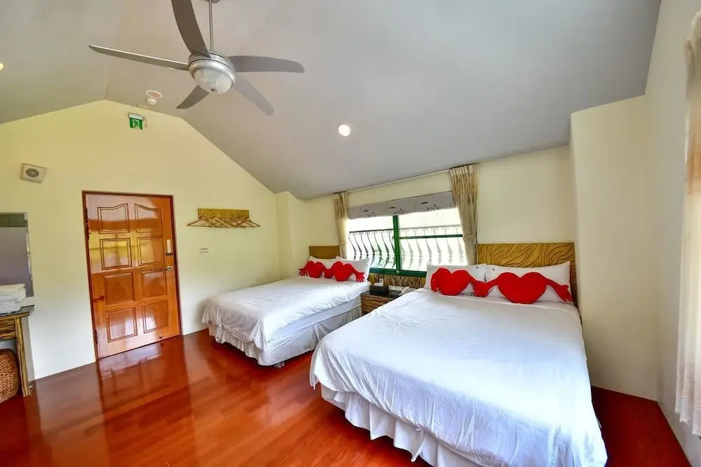 Yujue Holiday Villa