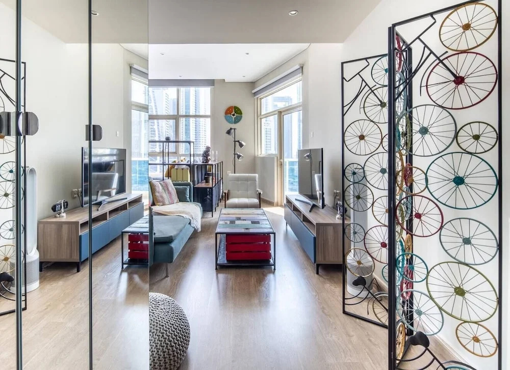 Vibrant Studio in Dubai Marina - Near Metro & Tram