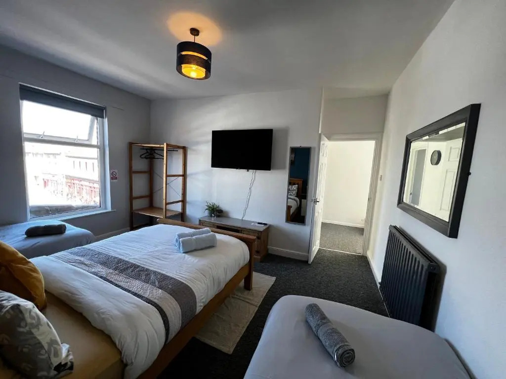 PolkaDot Winter Gardens - Large Modern Apartments in Blackpool by PolkaStays
