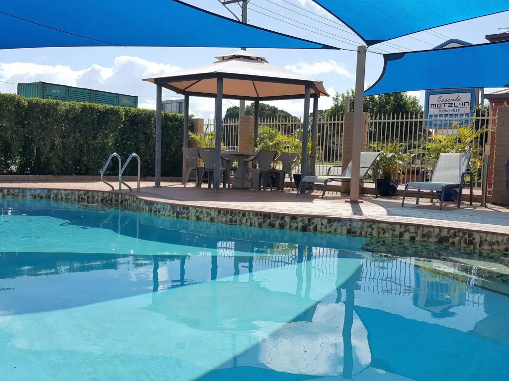 Cascade Motel In Townsville