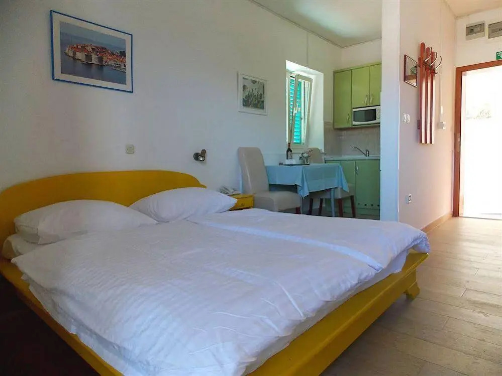 Villa Antea Apartments with Free Parking