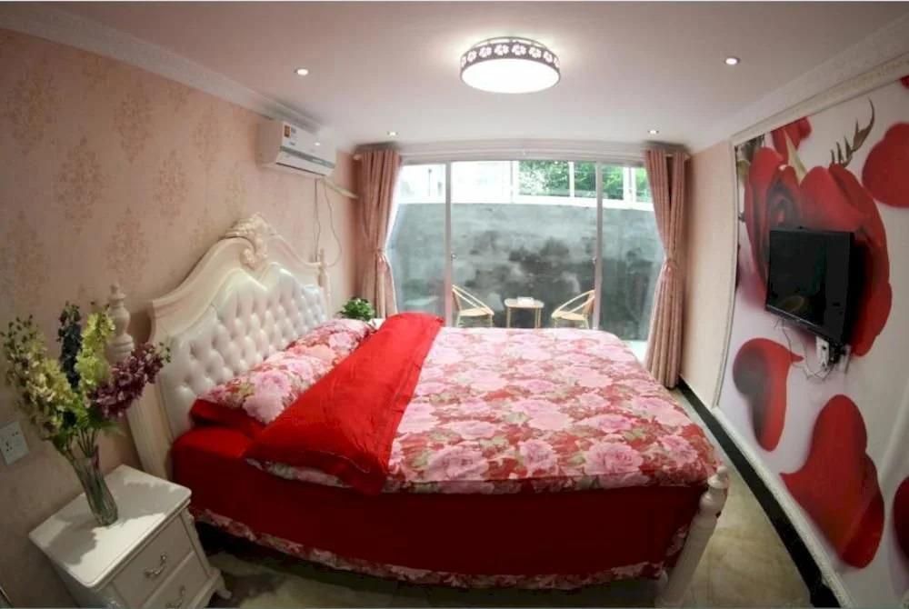 Moonover Xitang Hotel