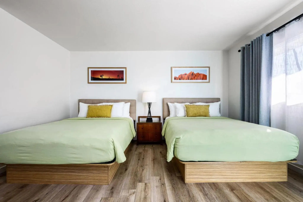 The Skylark, a Palm Springs Hotel
