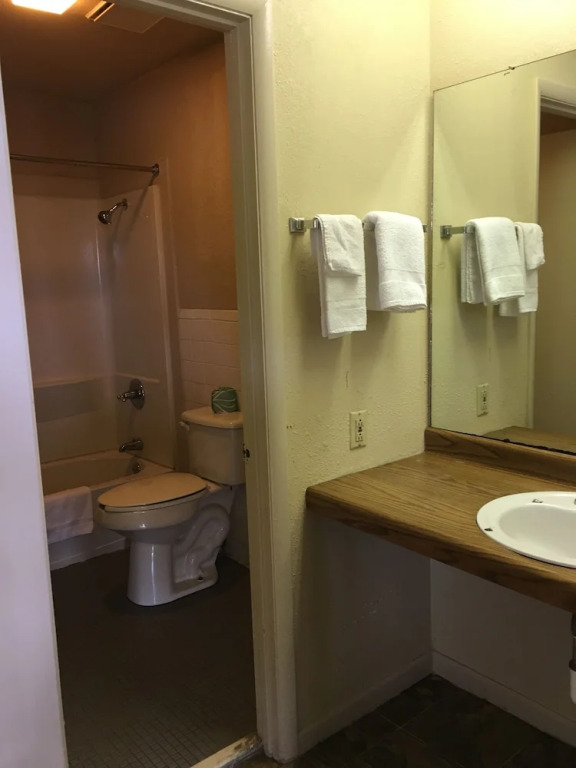 Florence Inn and Suites