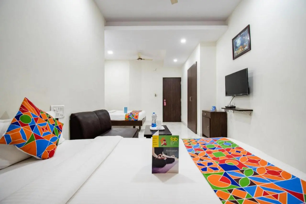 Hotel O Nashik Near Vijay Mamta Theatre Formerly Sahara Inn