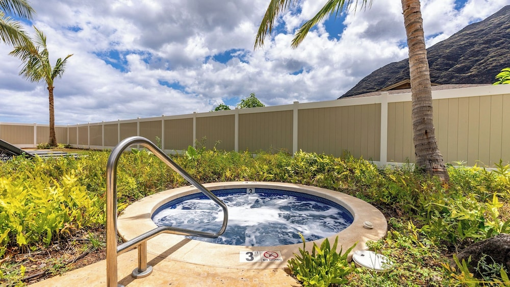Alaula by Avantstay Gated Security Home w Valley, Ocean Views!