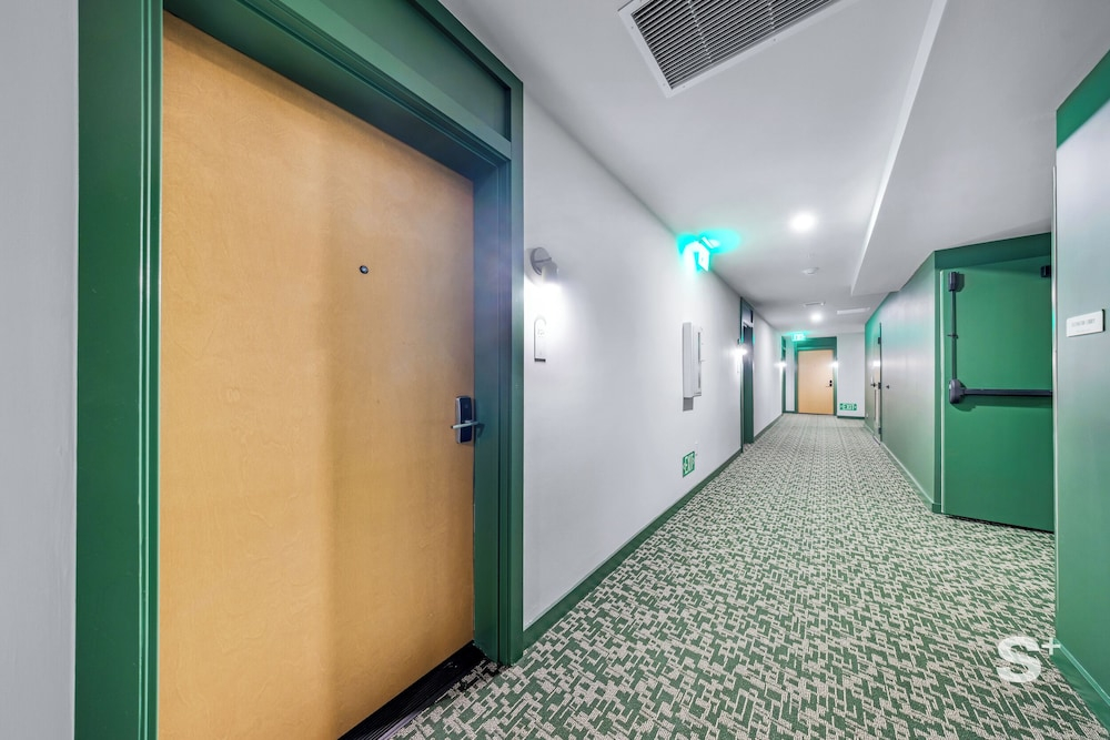Modern Condo in DTW Miami - Gym & Pool