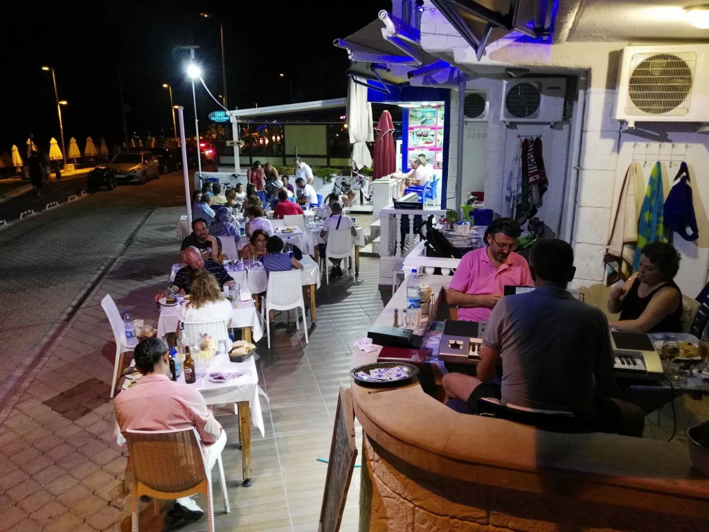 Uysal Motel Beach