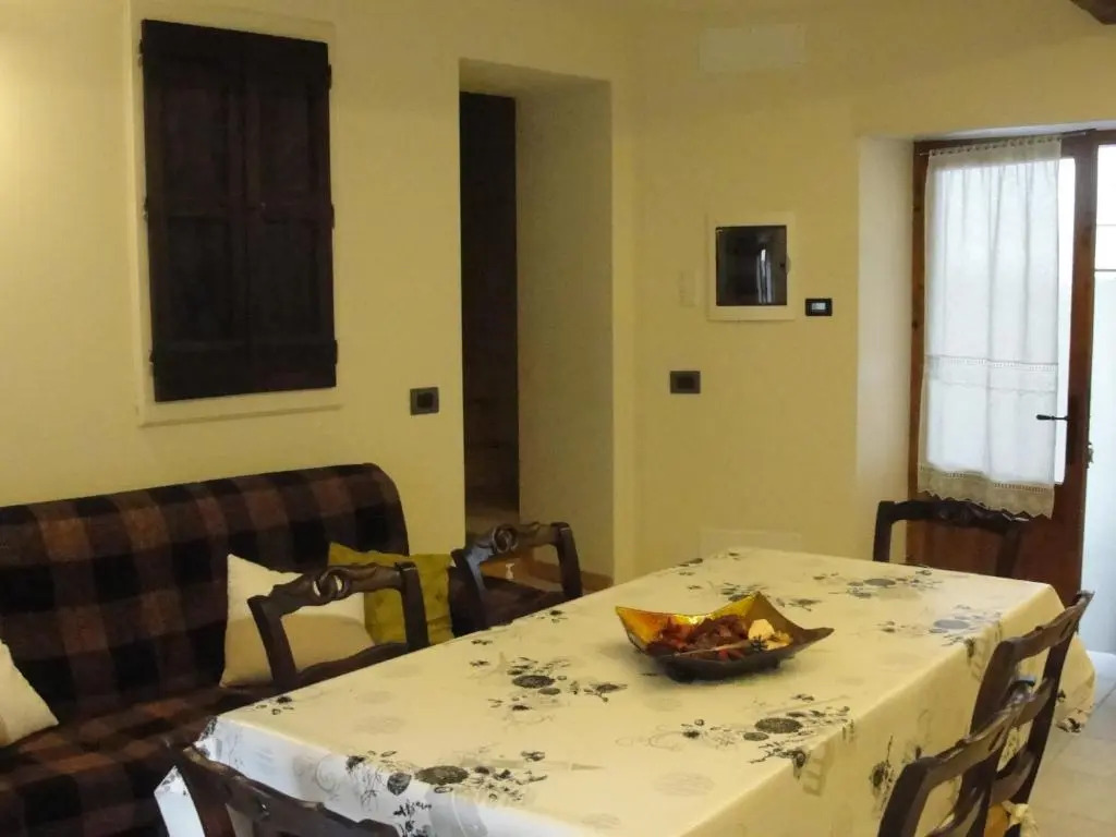 Dal Picasass House