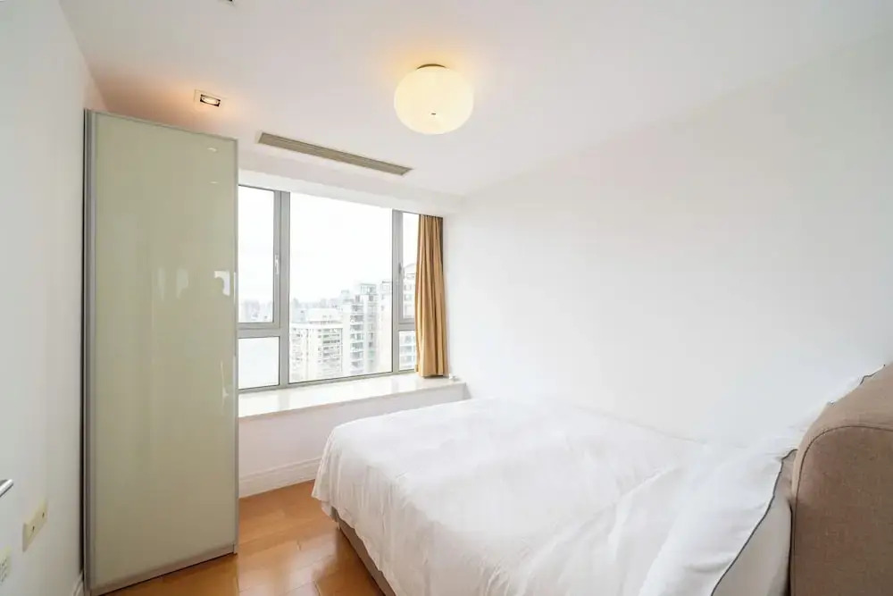 Tyms 3BR 2BA Apt near Xujiahui Metro