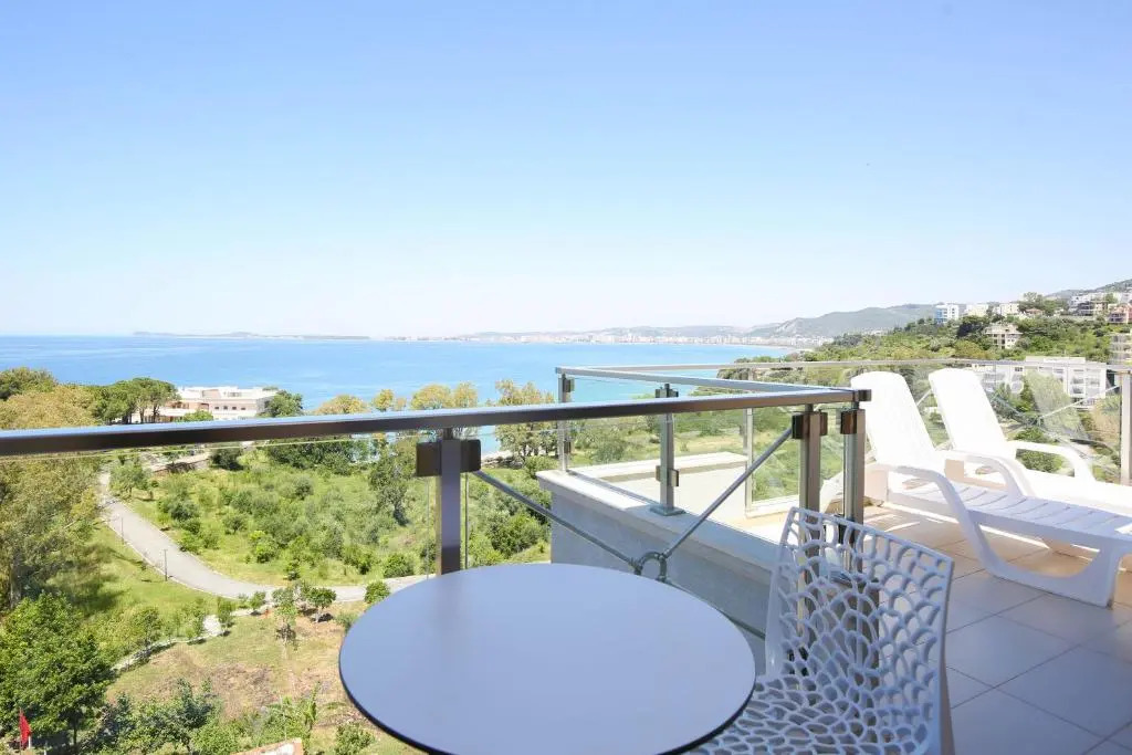 Diamond Hill Hotel