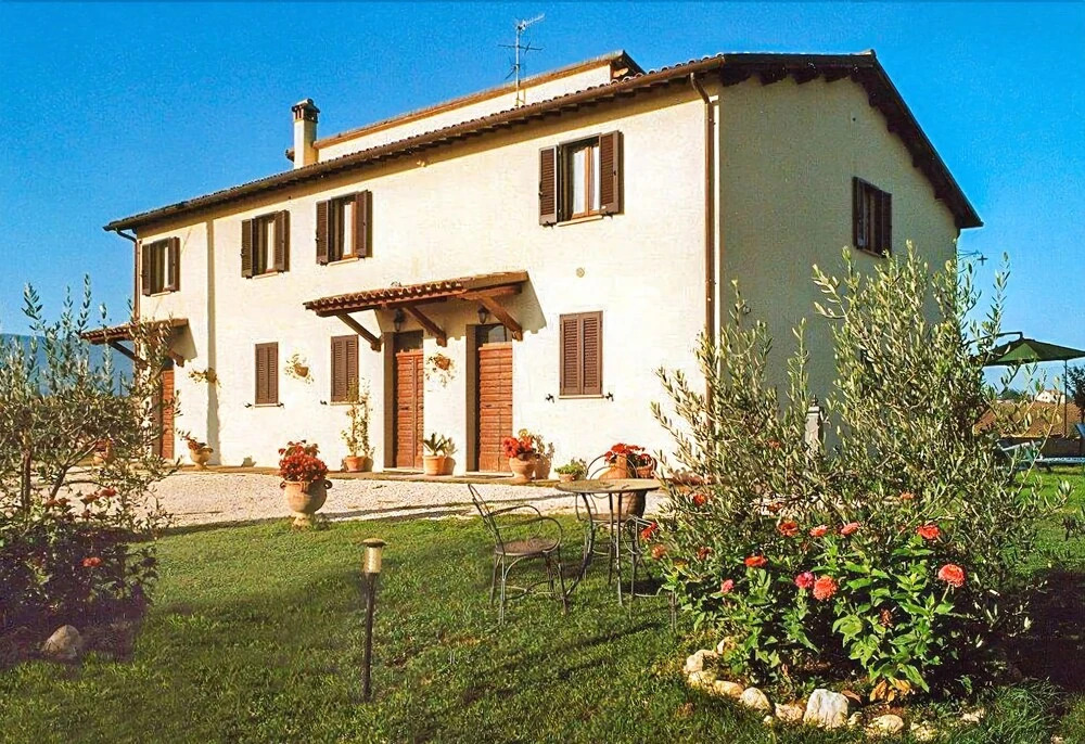 The Cornflower Apartment in a Farmhouse