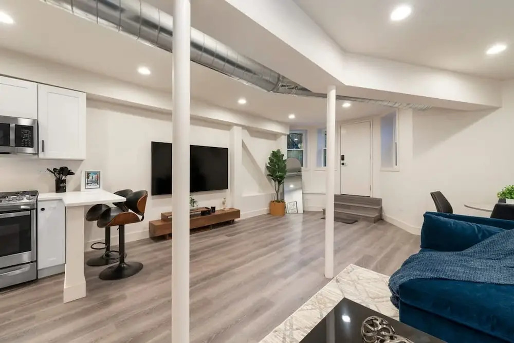 Luxury 2BR 2BA in Wicker Park