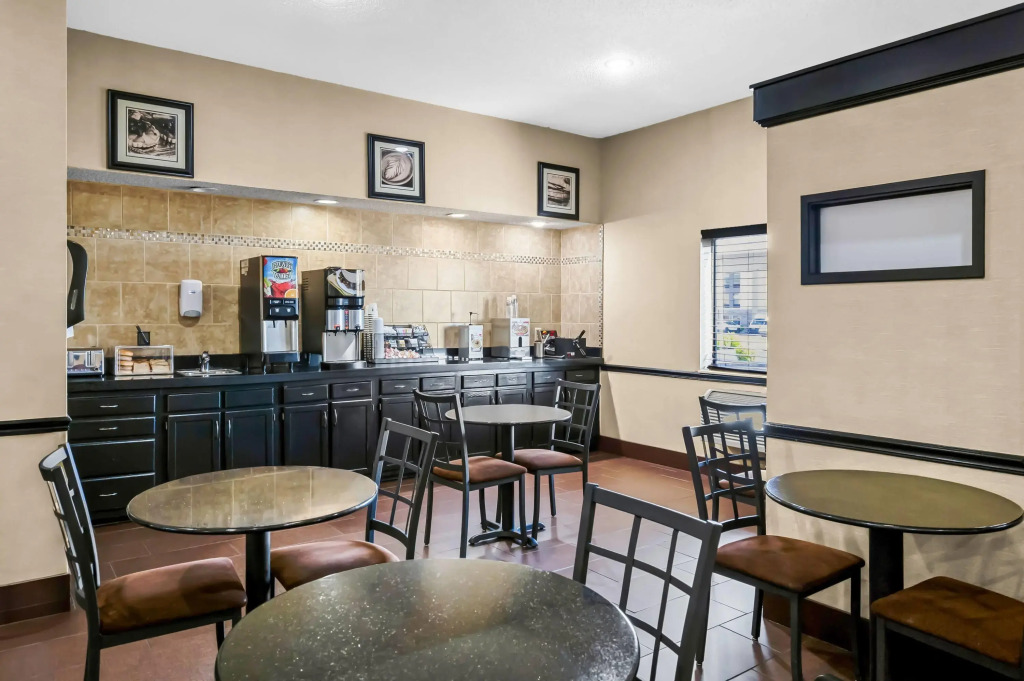 Days Inn by Wyndham Collinsville St Louis