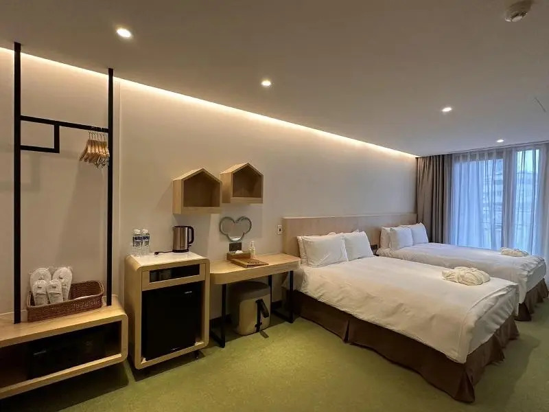 CHECK inn MAGI Kids Hotel