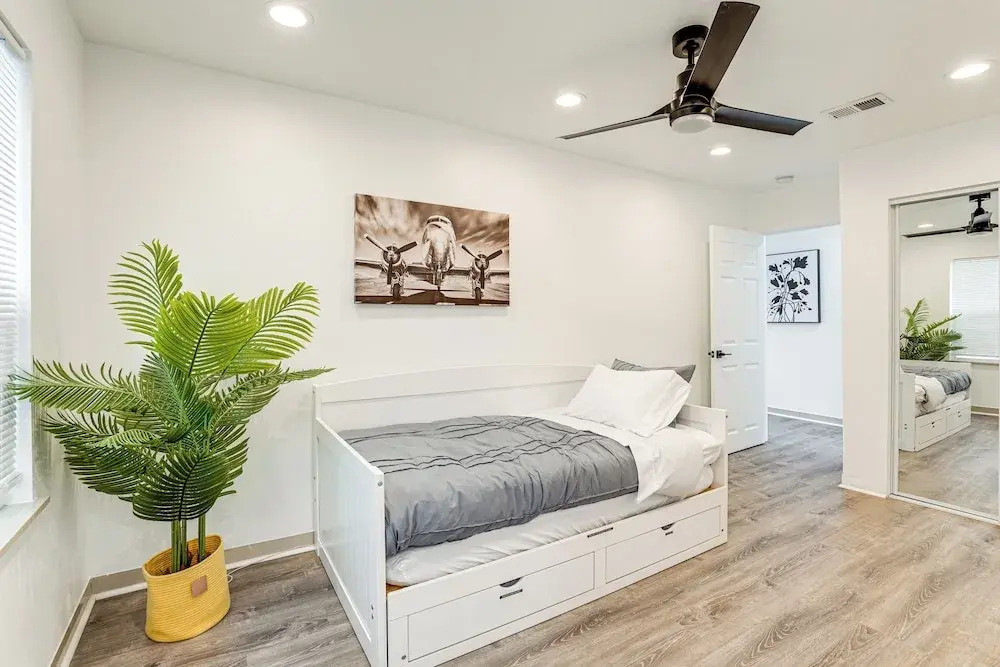 Walk to Crab Cove Beach: Alameda Home w/ Game Room