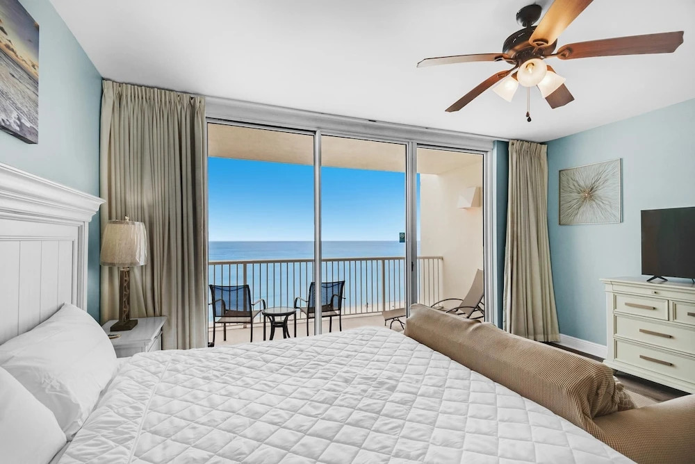 Majestic Beach Towers 1-609