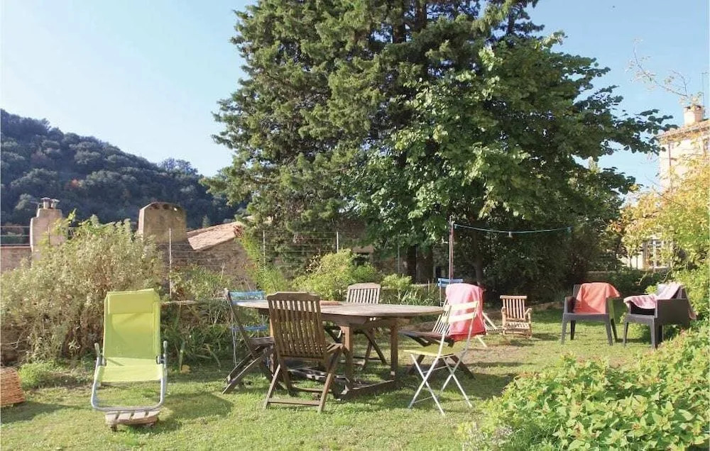 LES JARDINS DE LA CATHÉDRALE chambres d Hôtes gîte de groupe