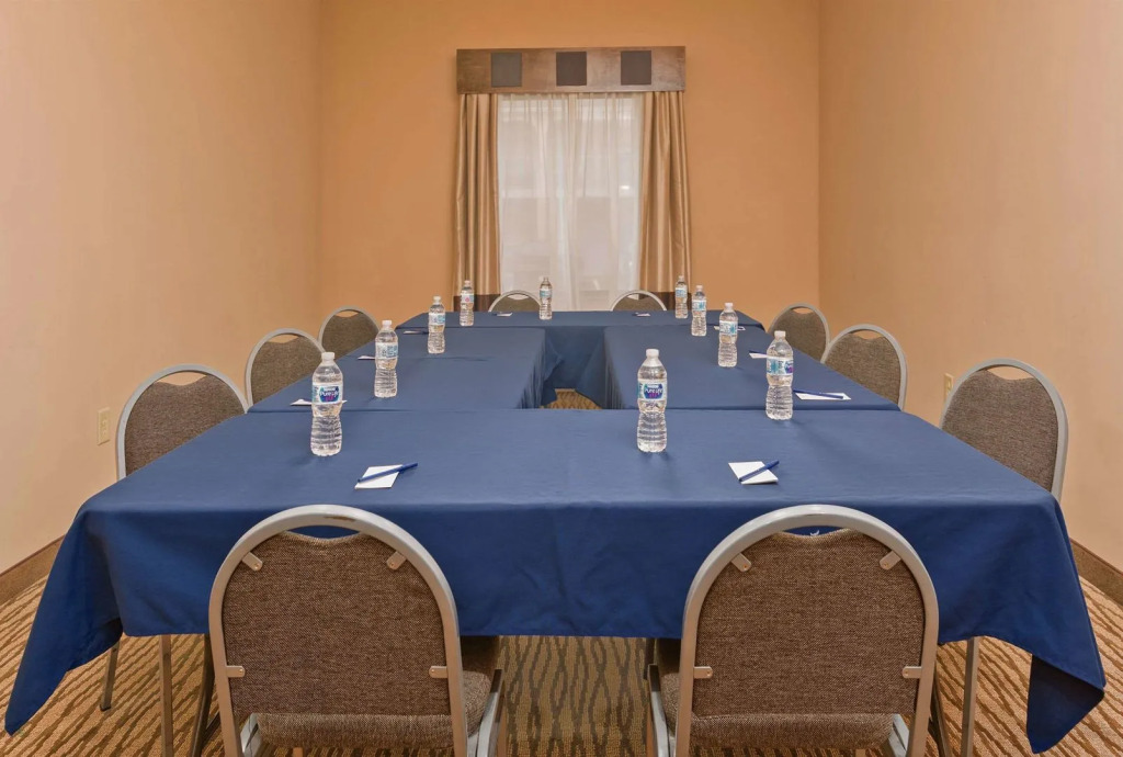 Comfort Inn & Suites Augusta West Near Fort Gordon