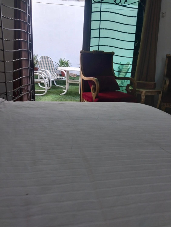 Homewood Suites Family Guest House & Apartments