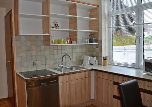 Lakeview Apartment