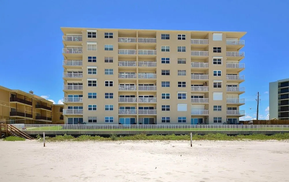 PT701 Ponce de Leon Towers by RedAwning