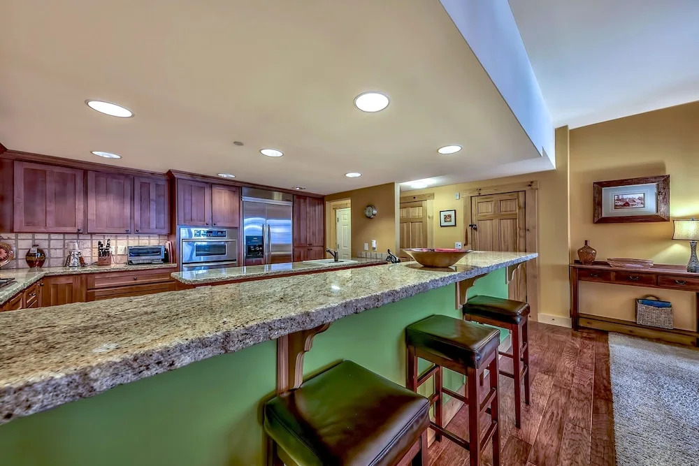 Luxury Three Bedroom Mountain Escape at Kirkwood Townhouse by RedAwning